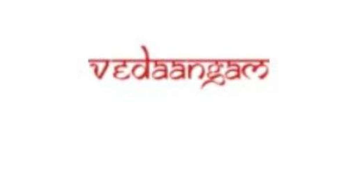 Honoring Ancestors: Expert Pandit Services for Pind Daan in Varanasi
