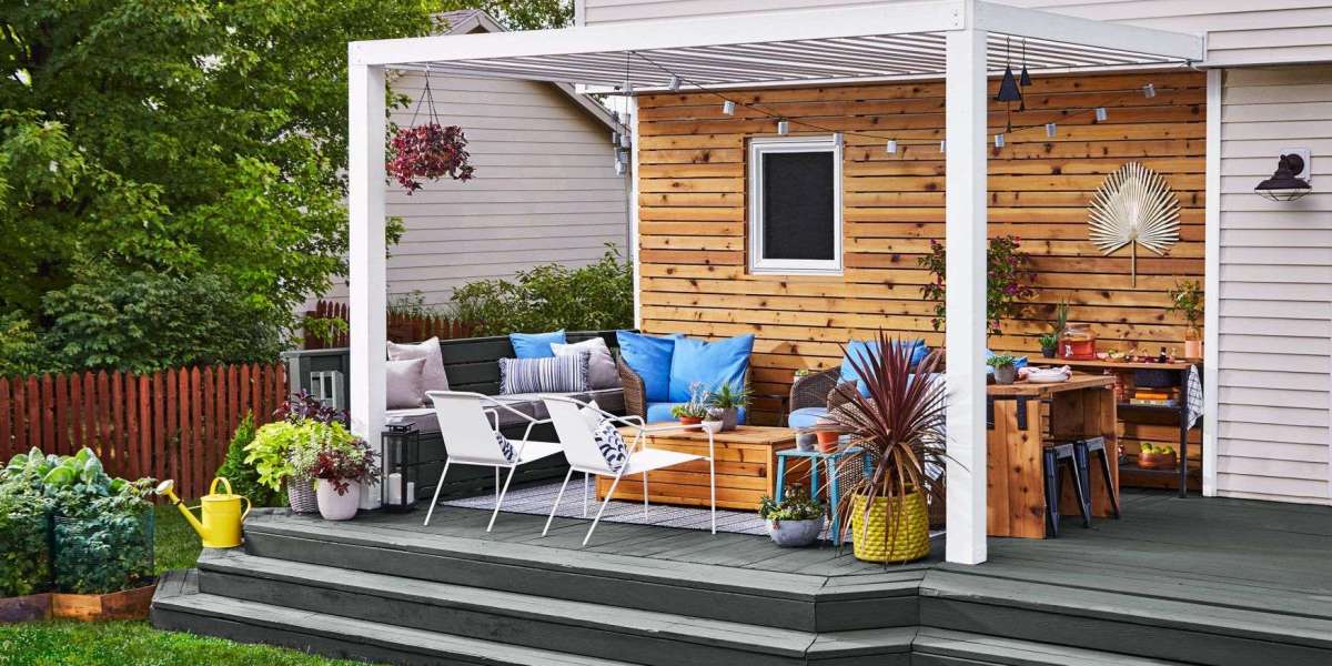 Creating Harmony: How to Build a Deck That Complements Your Landscape