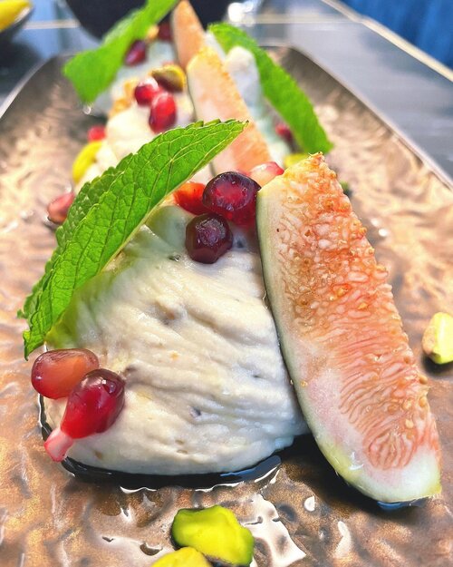 Indulge in Authentic Lebanese Delights: A Culinary Journey at Zeitoun Claygate | Zupyak