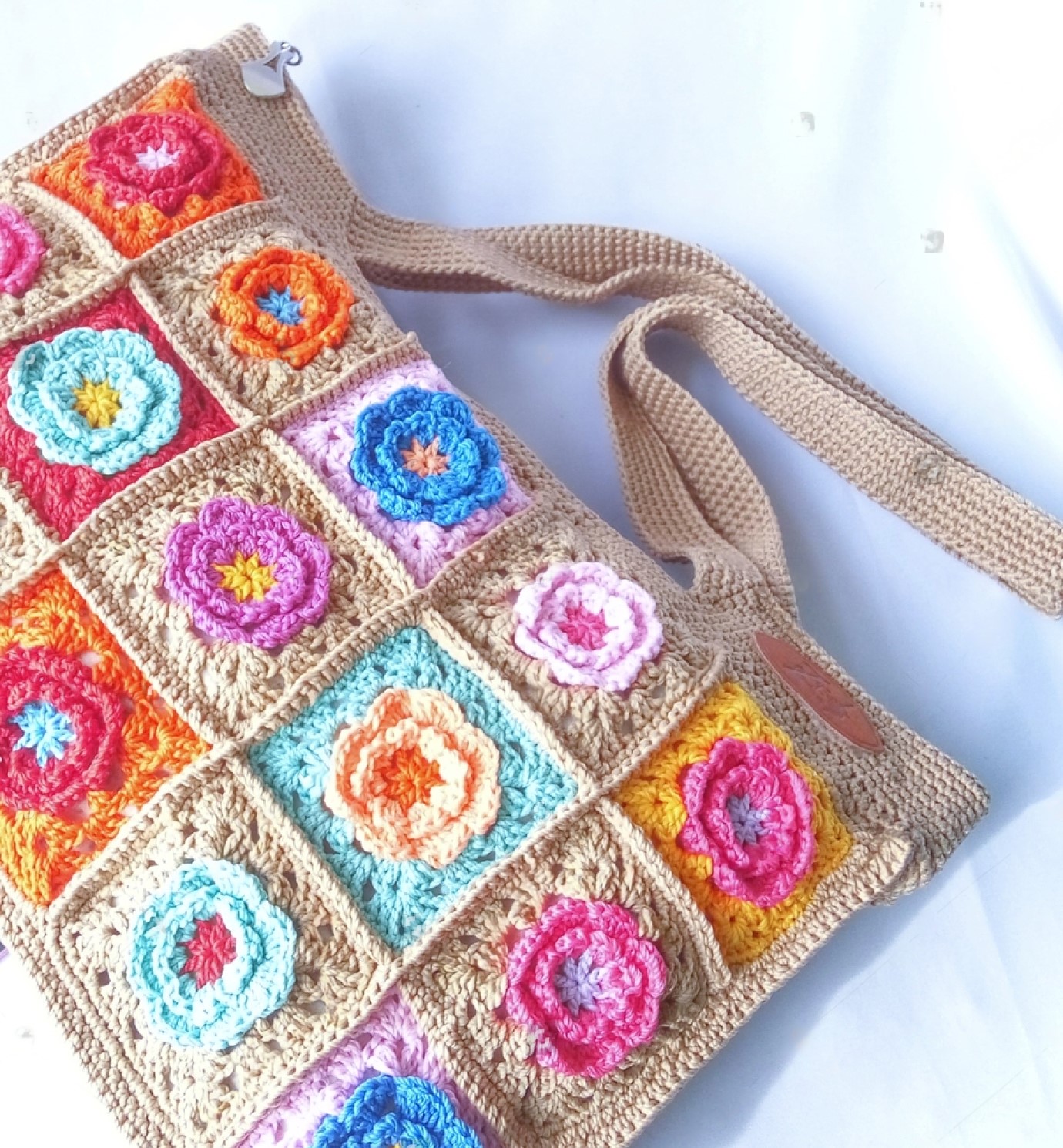 How to Crochet a Granny Square Bag? | TheAmberPost