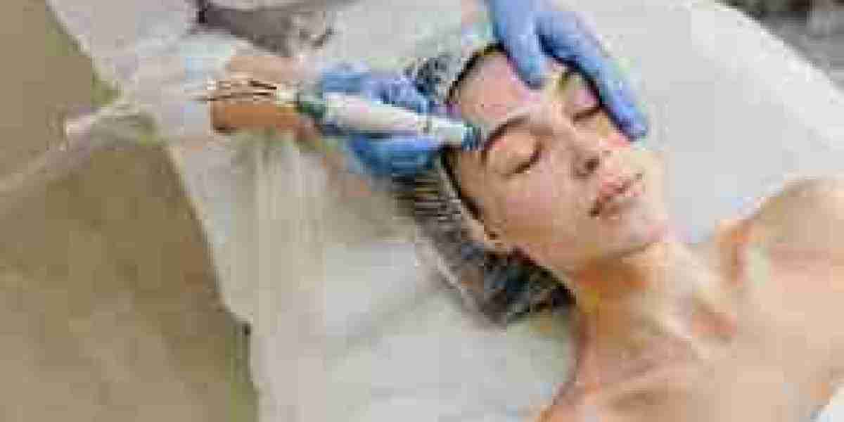 Luxury Unveiled: Hydrafacial Bliss in the Heart of Dubai's Skincare Scene