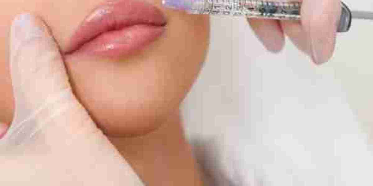 Express Farewell to Kinks: Radiesse Fillers Injections In Dubai