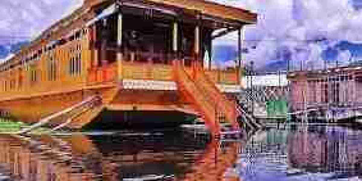 Kashmir Holiday Tour Package with Houseboat