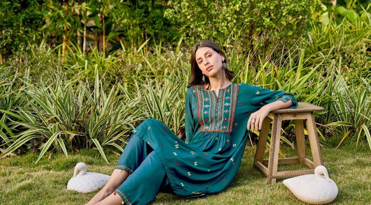 Master The Art Of Kurti Shopping: Tips And Tricks - Blog Now