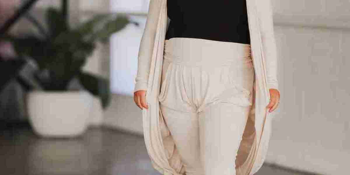 Lounge in Luxury: Indulge in Women's Bamboo Shorts Australia