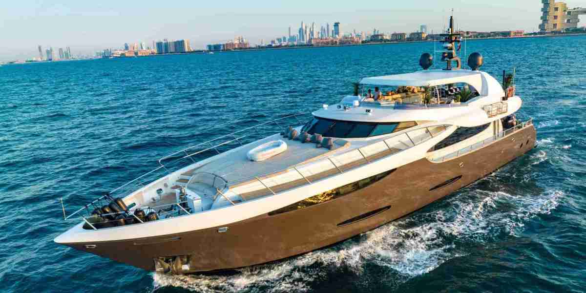 Exploring Luxury: Yacht Rental Jumeirah and Yachts for Rent Palm Jumeirah