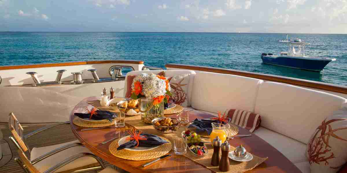 7 Incredible Things to Do on a Yachts in Dubai