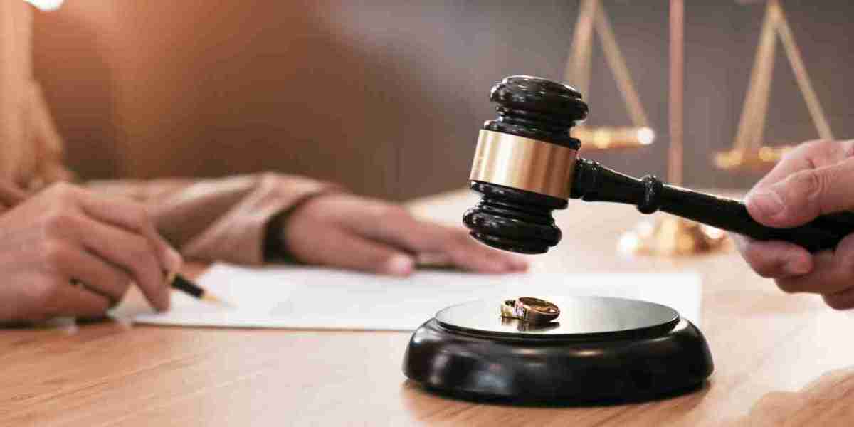 Gain Legal Edge: Employ Arizona Divorce Attorney Benefits