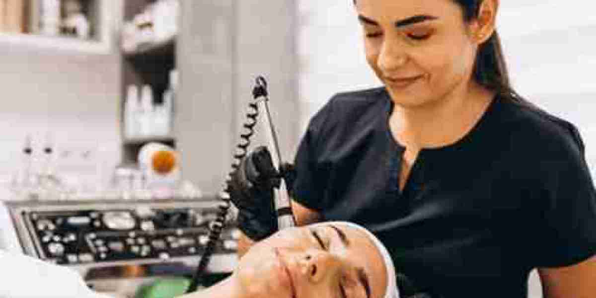 Mission of Best Cosmetology Schools: What to Expect from KAAM Academy