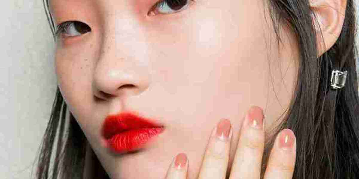 Why Should You Visit Dubai for Lip Fillers?