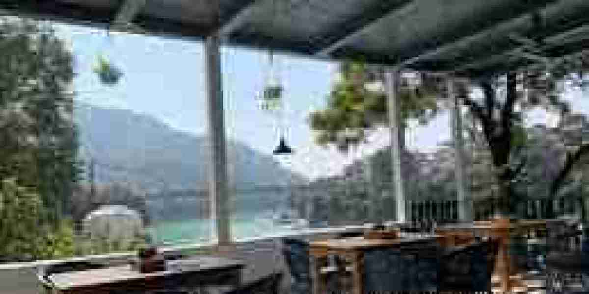 Café Chronicles: Unveiling the Charm of Tapovan, Rishikesh