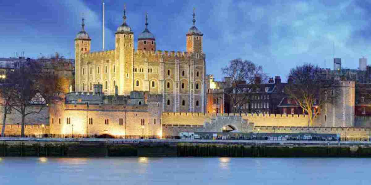 Guide to Visiting the Tower of London with Pick and Drop Car Service