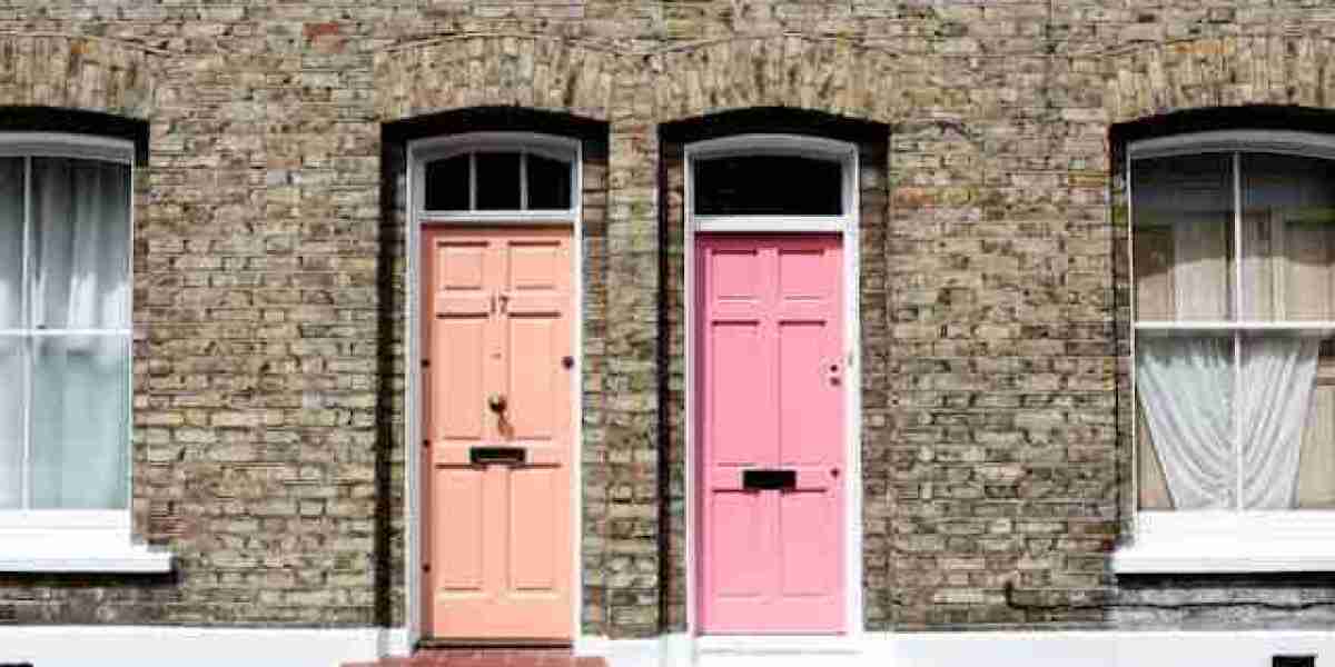 Picking the Right Doorway for Your Stable with Traditional Touches