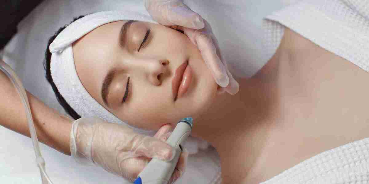 Get Red Carpet Ready: Hydrafacial Treatment in Dubai