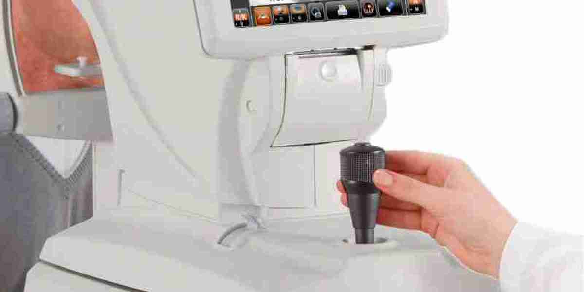 Keratometer Market Segment and Industry Growth Forecast by 2031