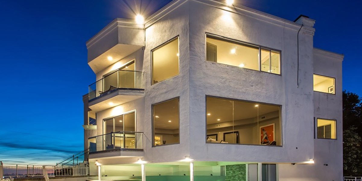 Why Patio Contractors Boost Los Angeles Construction Value