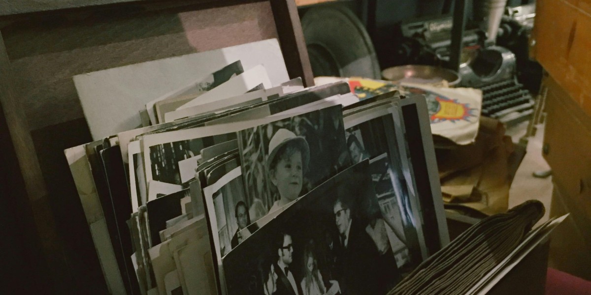 How to Store Collectibles and Memorabilia Safely