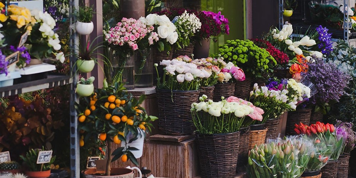 FlowersMart is the Elegant Flower Bouquet Near Me Company for Best Flowers